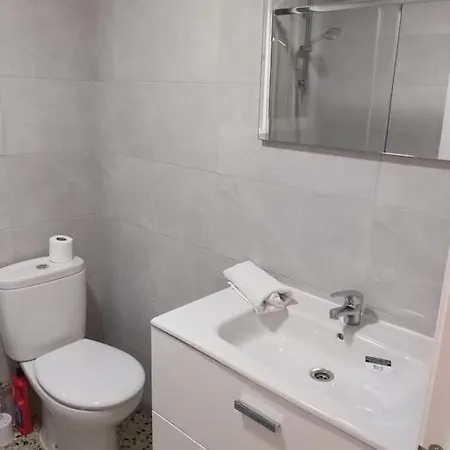 Apartment 3 Bedrooms Flat-fuengirola Center-2 Min From
