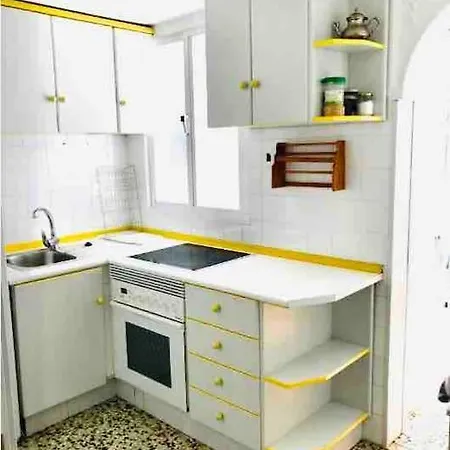 3 Bedrooms Flat-fuengirola Center-2 Min From Apartment *