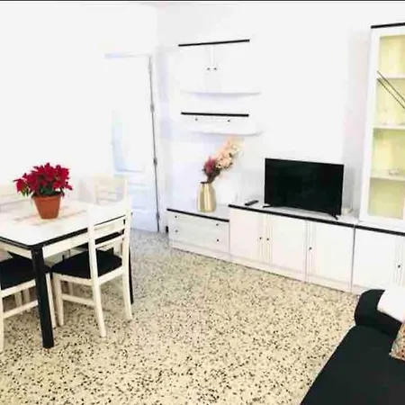 3 Bedrooms Flat-fuengirola Center-2 Min From